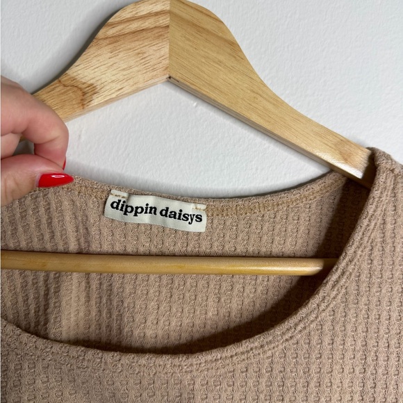 Dippin Daisys Tan Crop Top - Picture 4 of 4